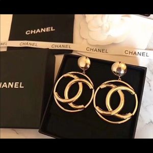 Authentic Chanel earrings VINTAGE